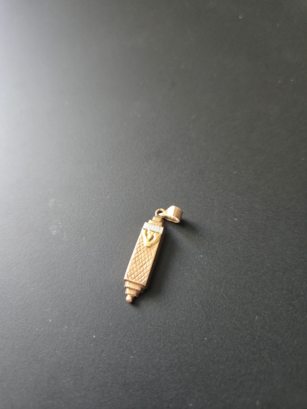 Vintage 14K Yellow Gold Mezuzah Pendant Charm